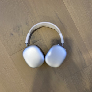 Airpod Maxes Image.png