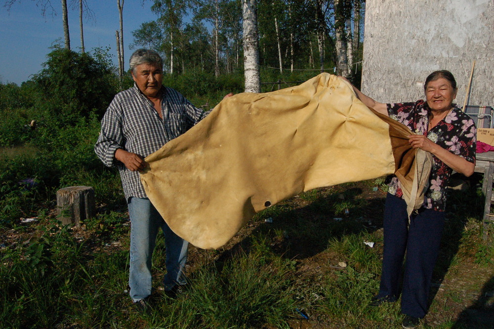 11 transformation de la peau d'orignal (349).jpg 11 transformation de la peau d'orignal (349).jpg