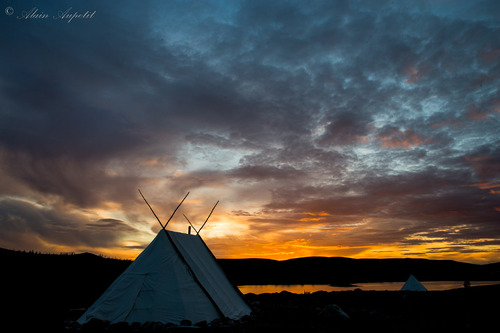 Shaputuan et coucher de soleil, Mushuau-nipi 1.jpg