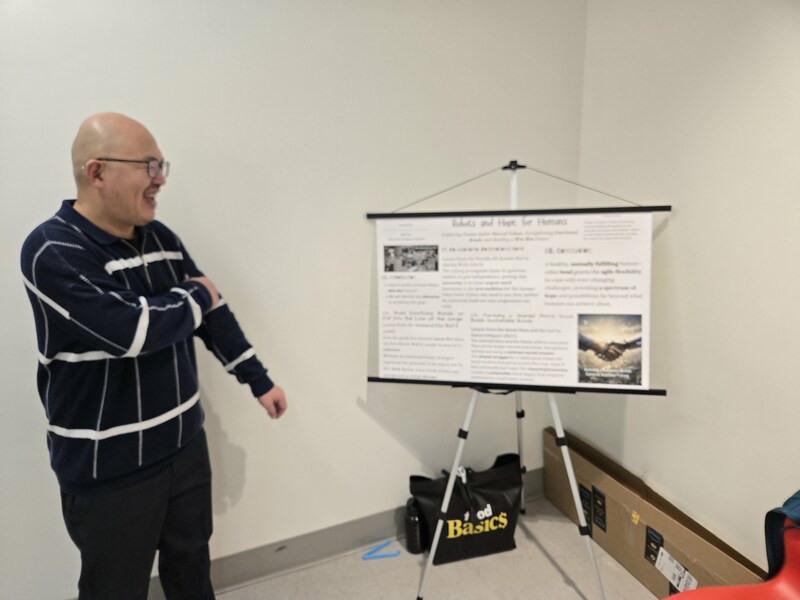 Alan robots photo.jpg Alan robots photo.jpg