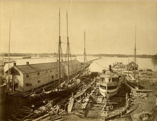 1970-2-1-muir-drydock-port-dalhousie.jpg