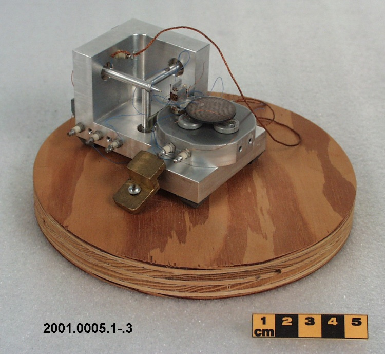 https://files.ingeniumcanada.org/items/coll/82/636/2001-0005-001-ab-cs.jpeg