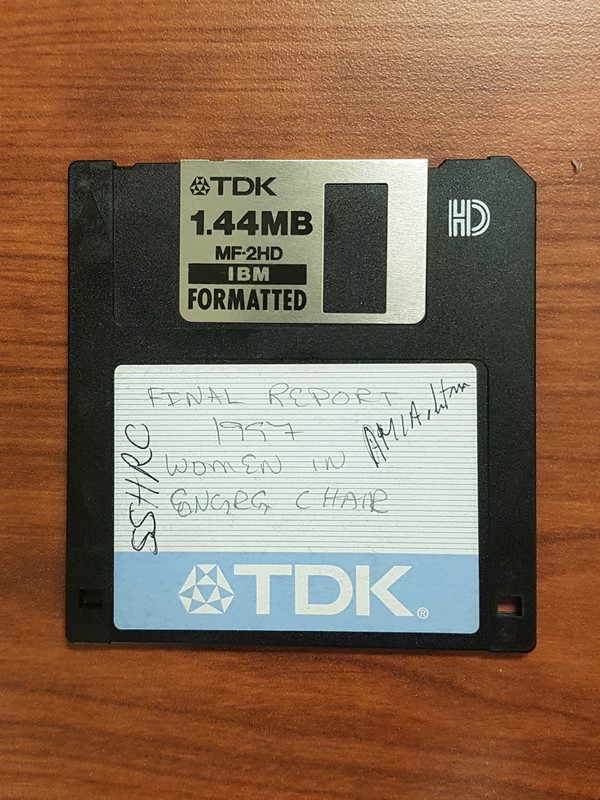 UO-LC-ARCS-floppy-disk2.jpg