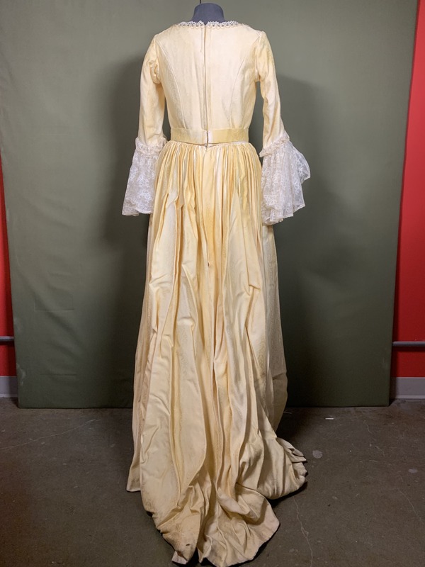 UO-LC-NAC-costume_collection-DorabellaYellow_1972-3.jpg