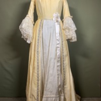 UO-LC-NAC-costume_collection-DorabellaYellow_1972-1.jpg